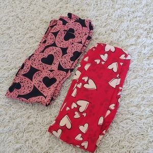 2 Lularoe OS heart leggings